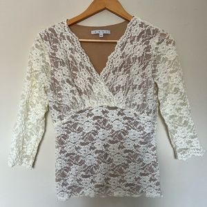 Cabi beige laced top size L(M)